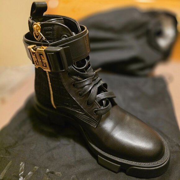 Givenchy Black 4G Terra Boots - Picture 1 of 8